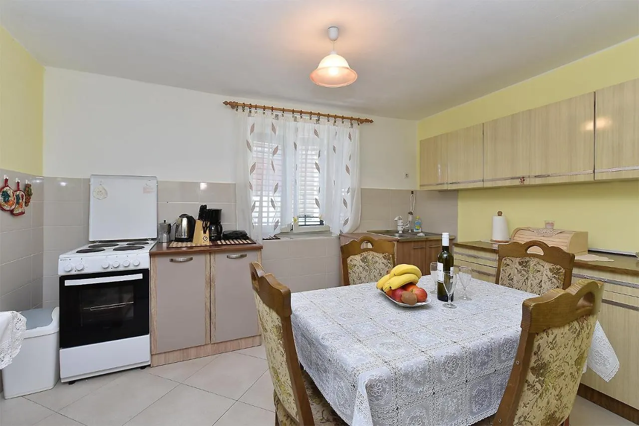 House Smoljanci 1009 Villa Croatia