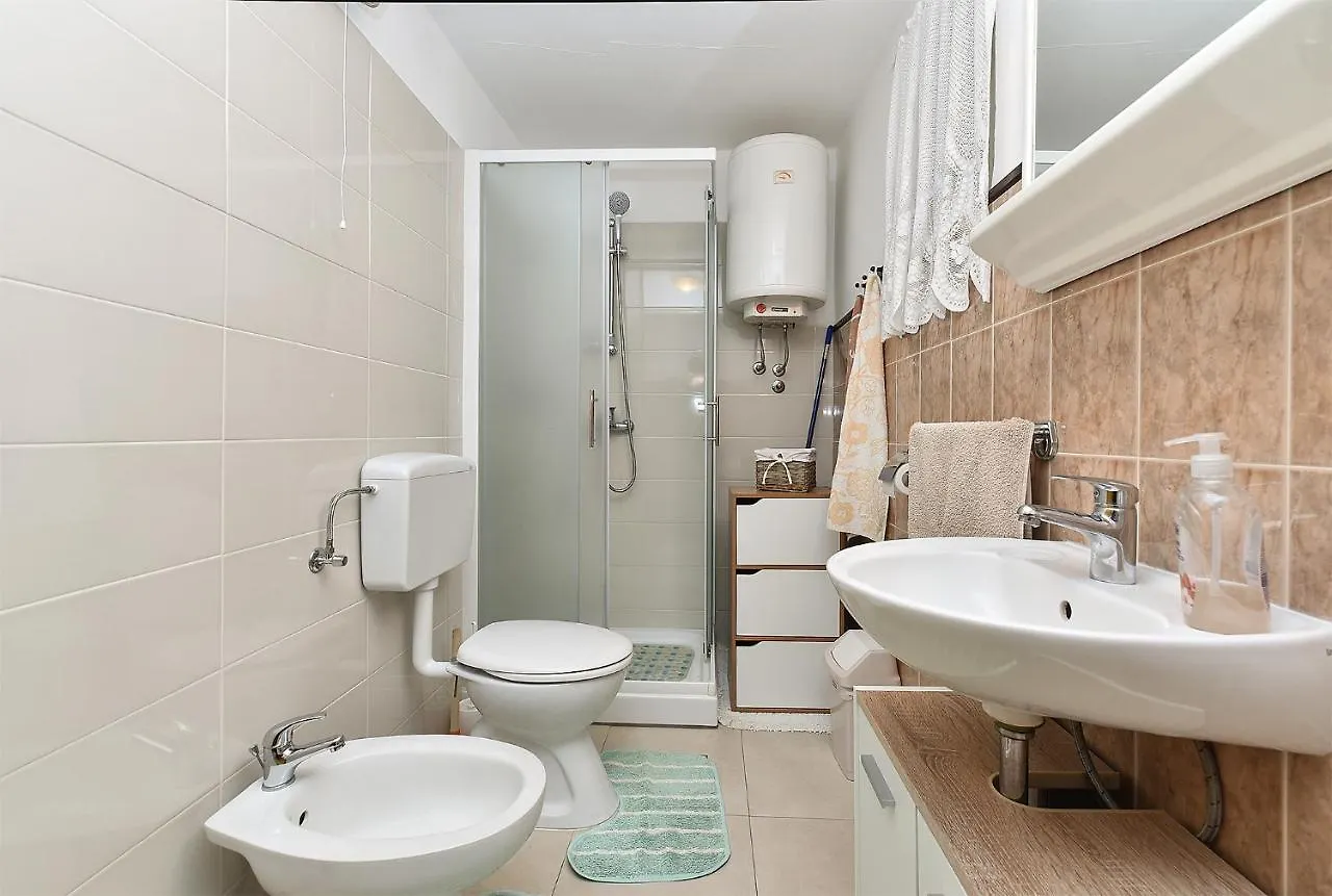 House Smoljanci 1009 Villa Holiday home